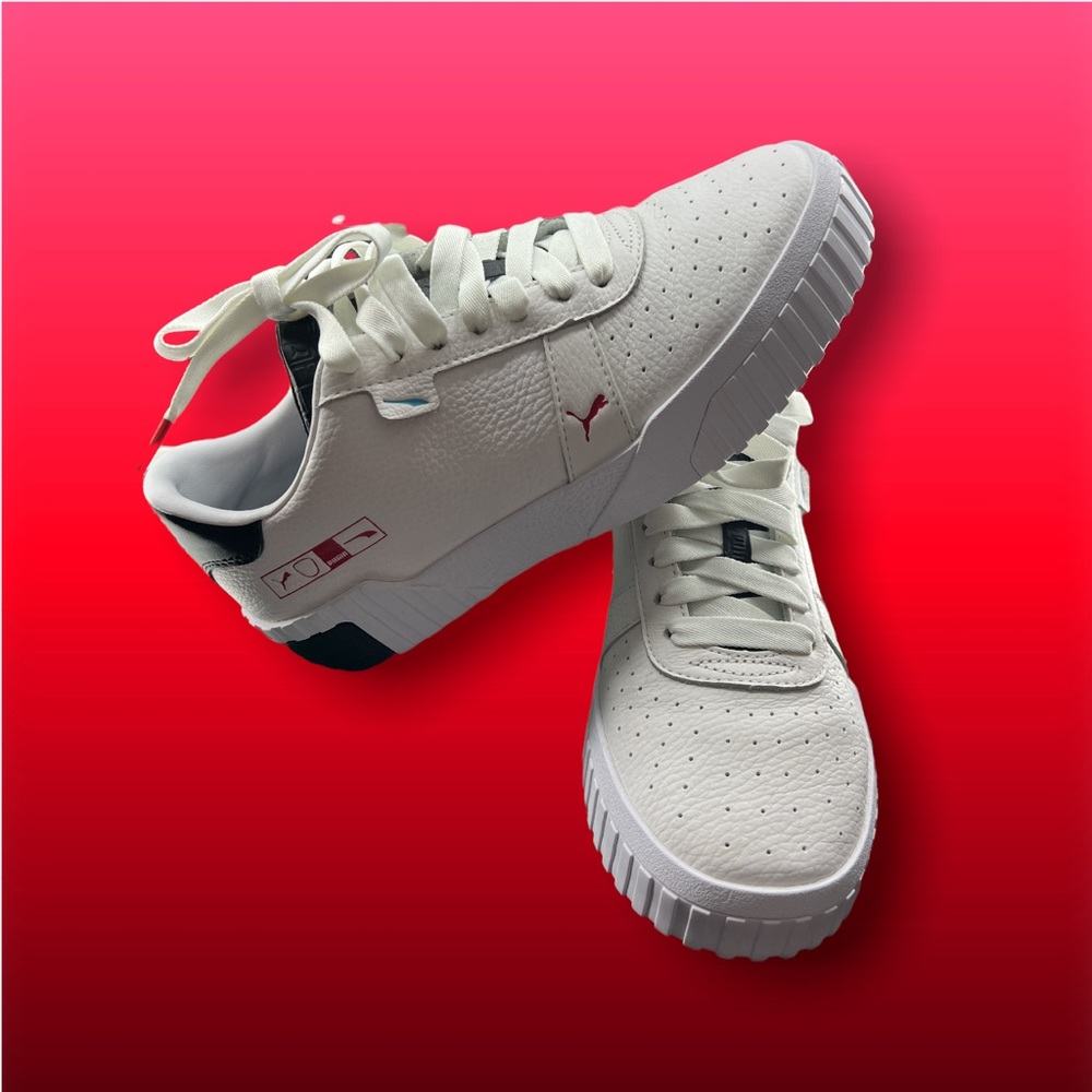 Woman’s Puma sneakers size 8.5